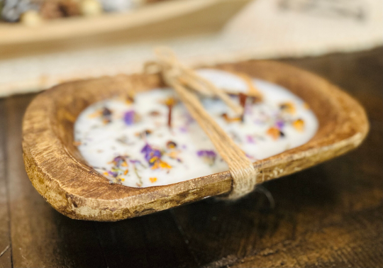 Botanical Wooden Dough Bowl Soy Candle- Lavender & Linen